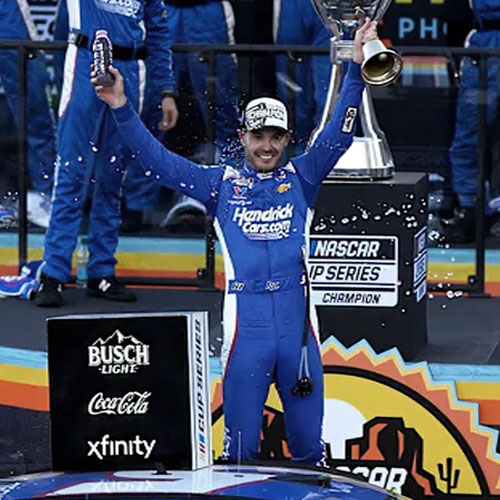 Larson snatches NASCAR title without leading a lap in finale  (NASCAR Cup)