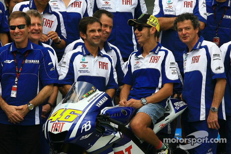 Valentino Rossi, con Brivio en Yamaha.