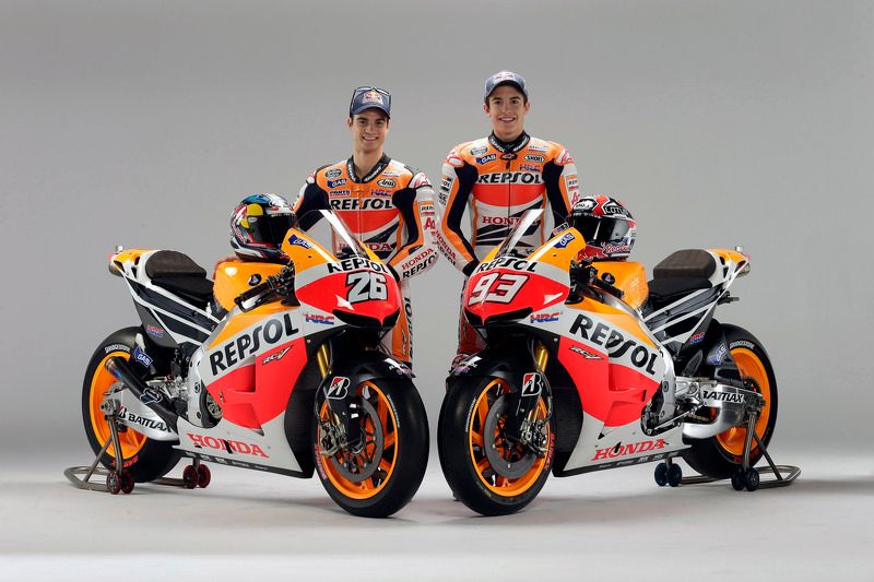 Presentación de Honda en 2013, con Dani Pedrosa y Marc Márquez junto a la RC213V, la MotoGP más longeva del fabricante de Tokio