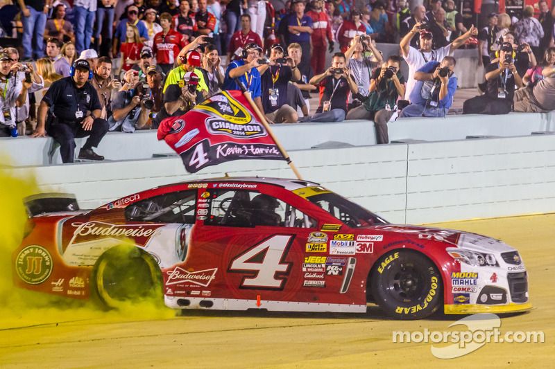 Race winner and 2014 NASCAR Sprint Cup series champion Kevin Harvick, Stewart-Haas Racing Chevrolet celebrates