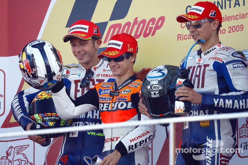En 2009 Dani Pedrosa logró una espectacular victoria en Valencia, por delante de Rossi y Lorenzo