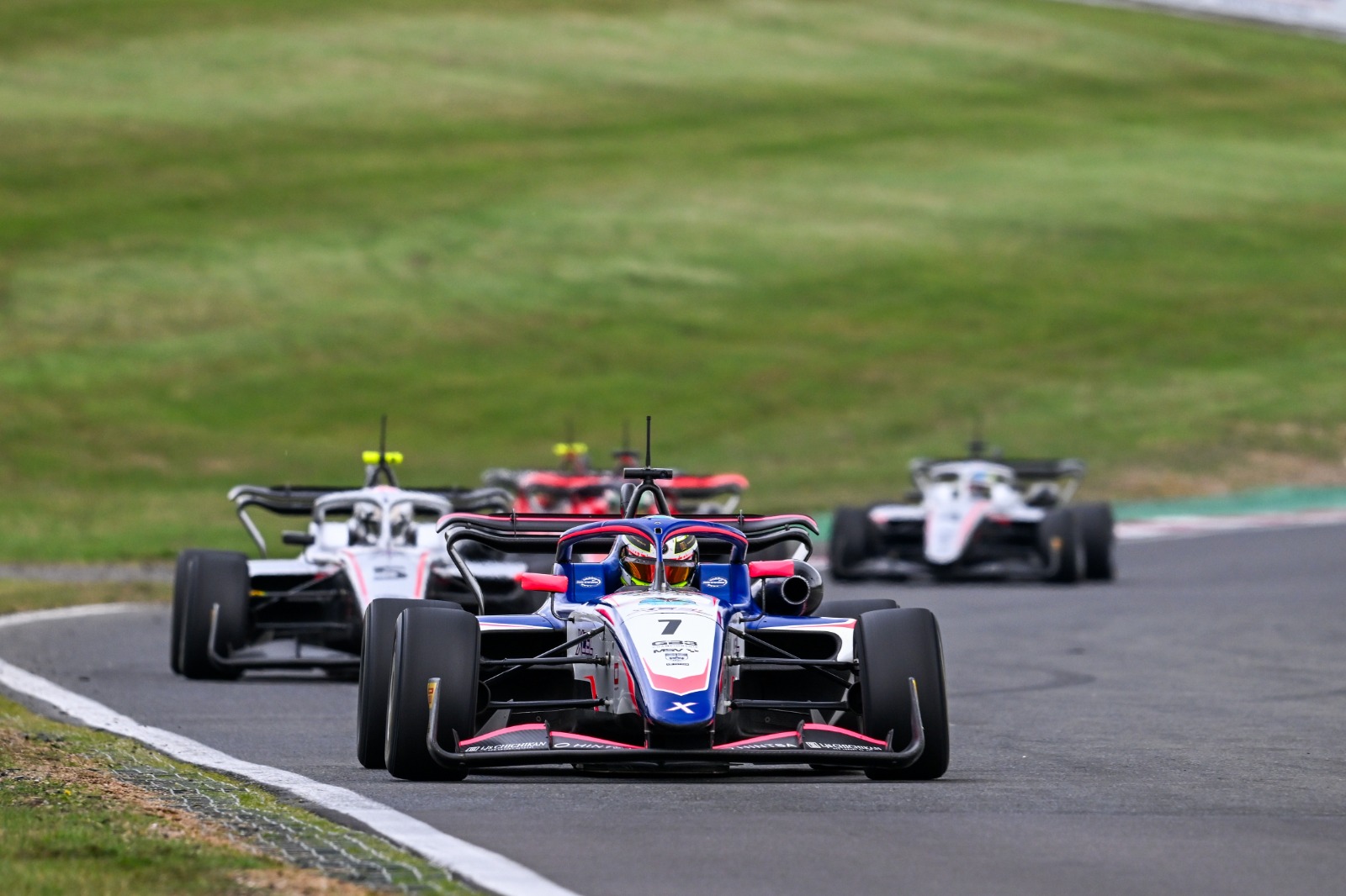 Fluxa kept his own faint chances alive by scoring maiden victory in race three