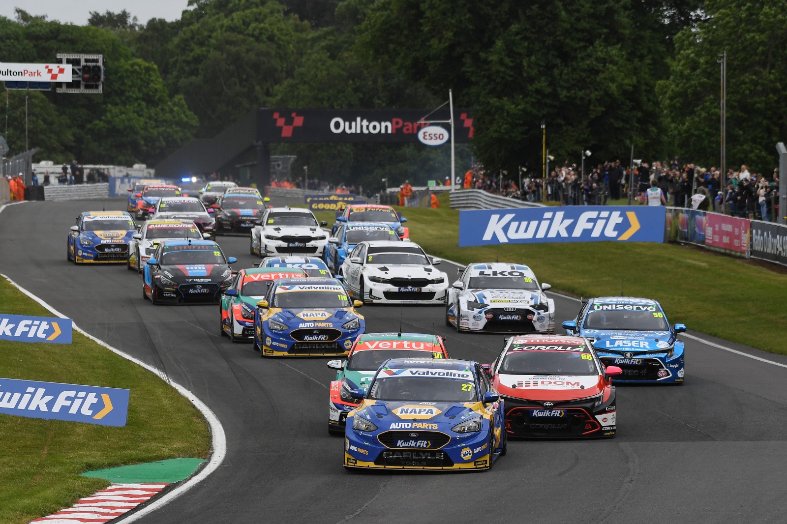 After being handed victory in the qualifying race due to Taylor-Smith's penalty, Cammish duly converted it into race one victory