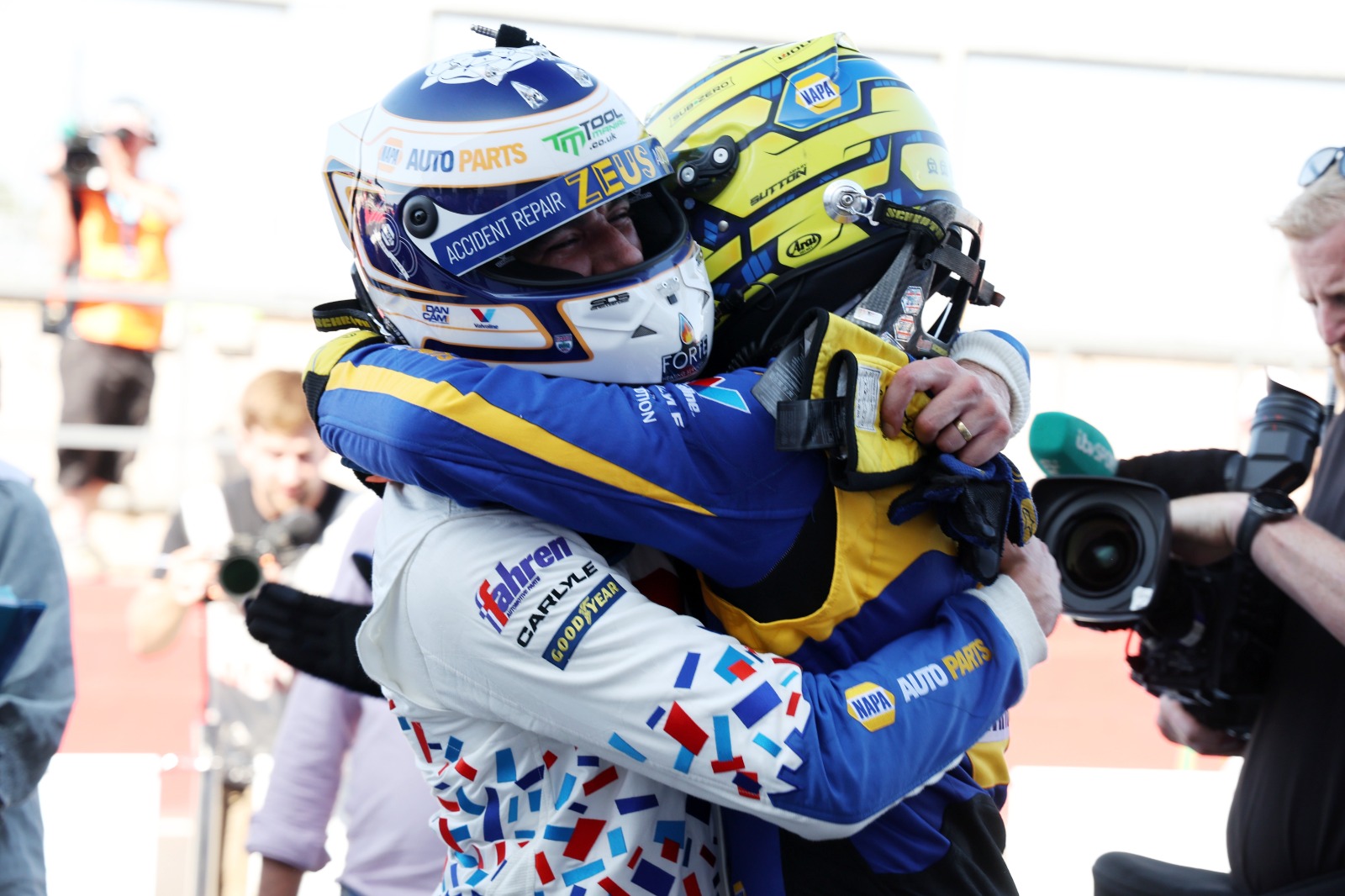 A pair of second places enabled Sutton to grow his points leader to almost three figures
