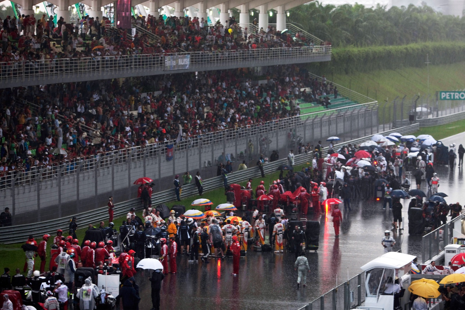 In 2009 the race start was moved to a later time of 15:00 local, as it will be this year, and a downpour caused the race to be stopped early. When conditions didn't improve, the restart was aborted