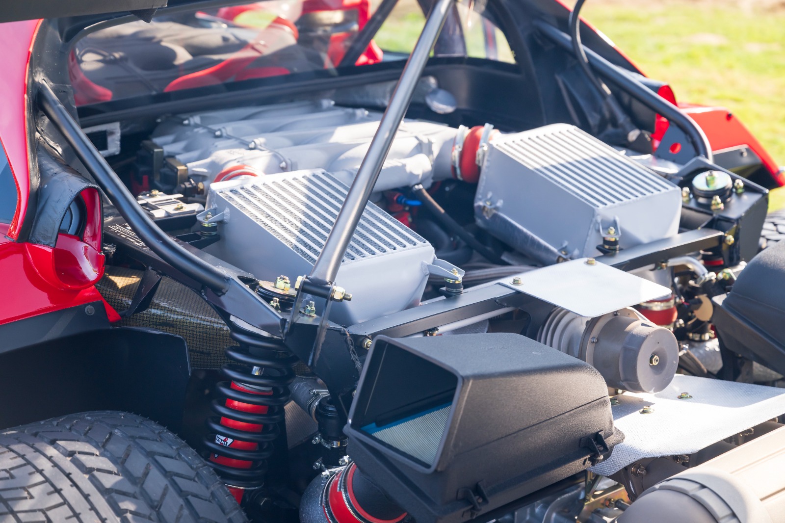 Mid-mounted twin-turbo V8 produced 160bhp per litre – a remarkable output