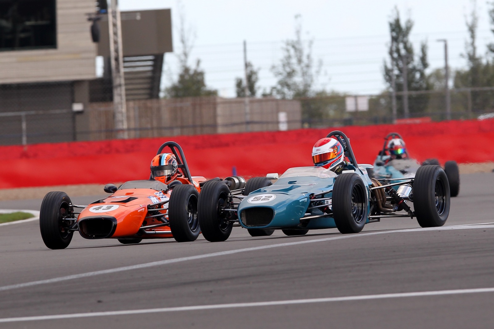 Grant (l) and Jensen had some tremendous Historic FF1600 scraps as Merlyns led the way