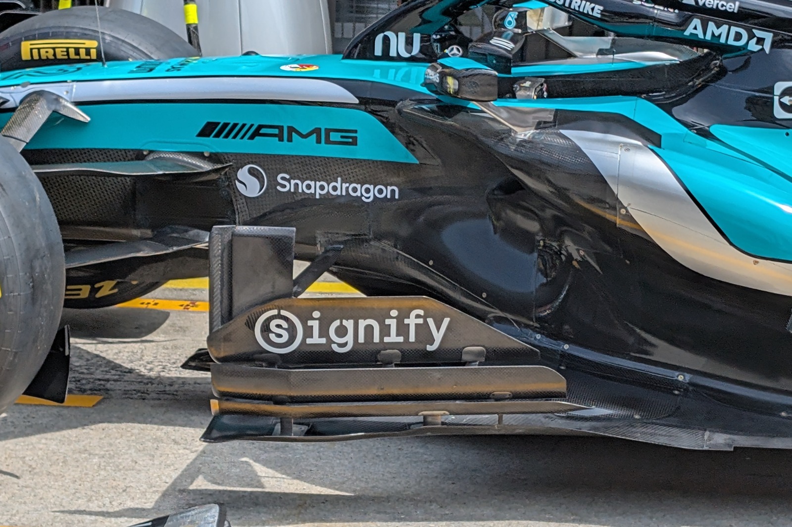 Mercedes' new floor board