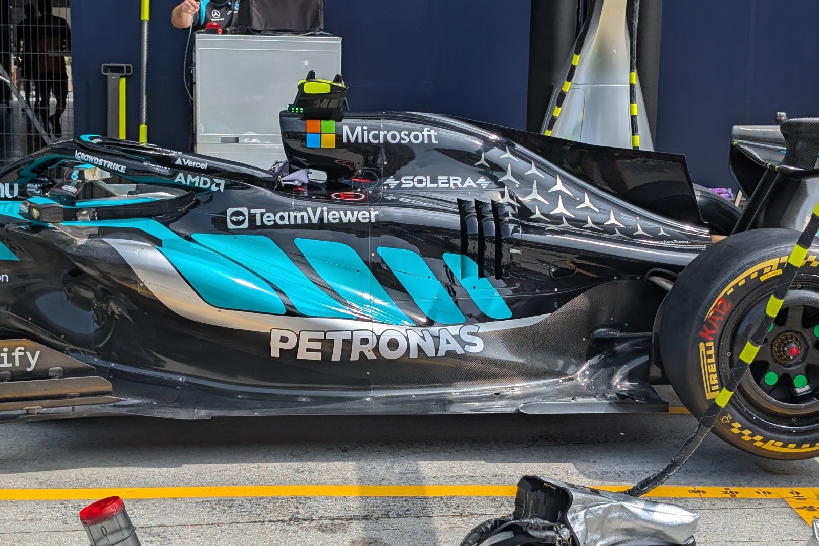 Mercedes' new sidepods