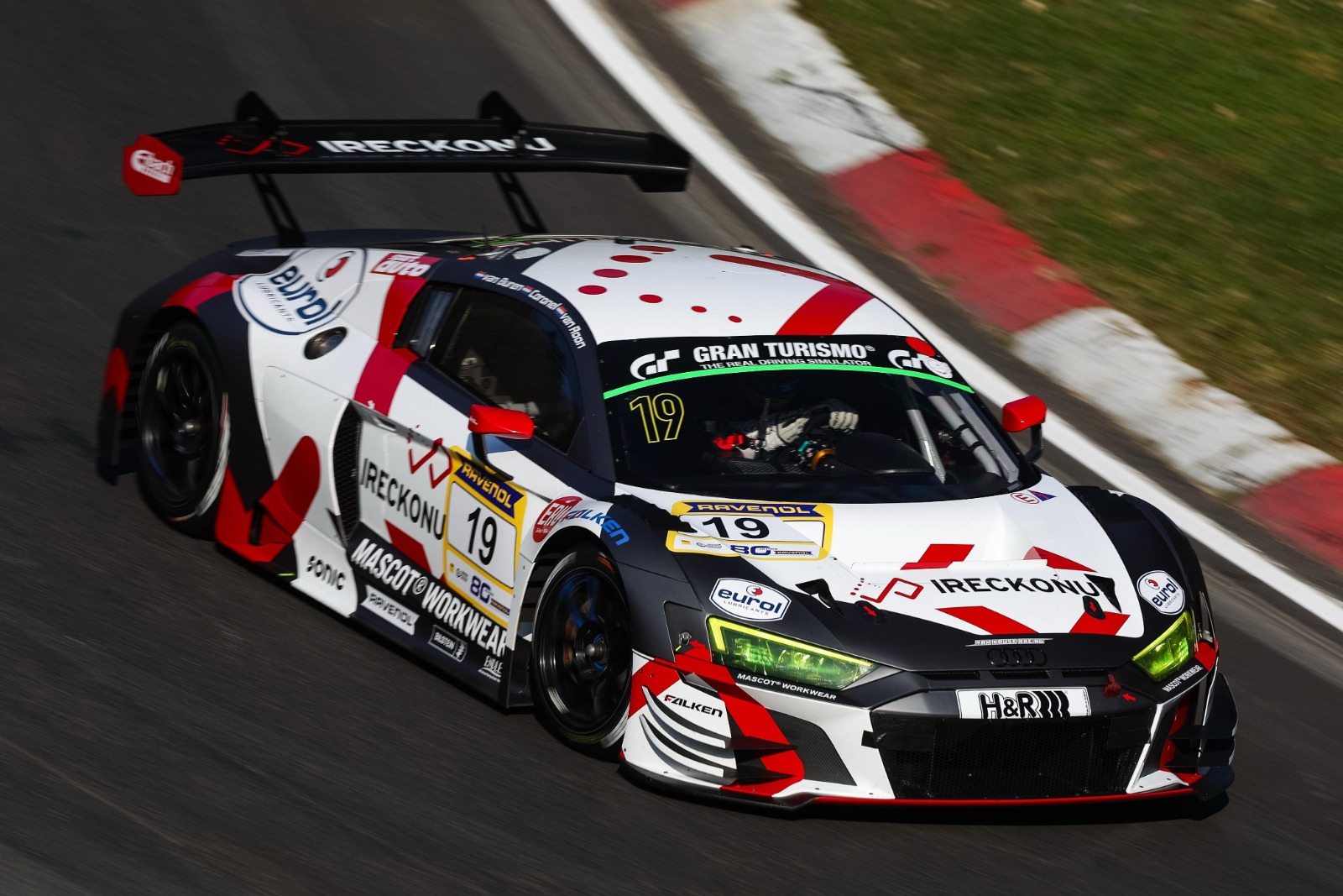 Tom Coronel neemt dit jaar met twee Audi GT3's deel aan de 24 uur van de Nürburgring.
